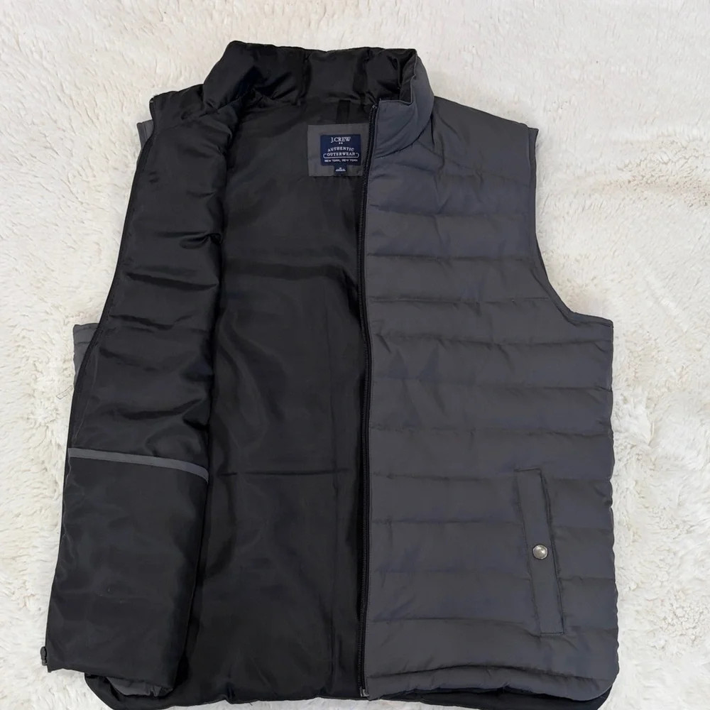 J. Crew Men's Charcoal Quilted Vest,40% feathers,Size M